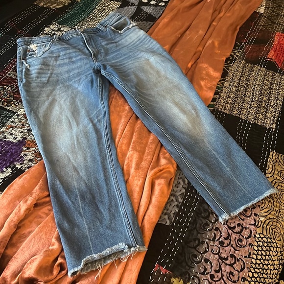 Abercrombie & Fitch Simone High Rise Jeans - Picture 2 of 5